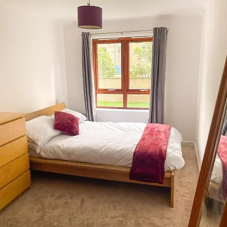 Spacious, Central And Newly Decorated Apartment Edinburgh Exterior photo