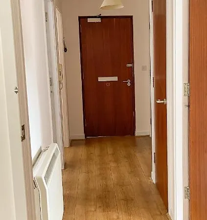 Spacious, Central And Newly Decorated Apartment Edinburgh Exterior photo